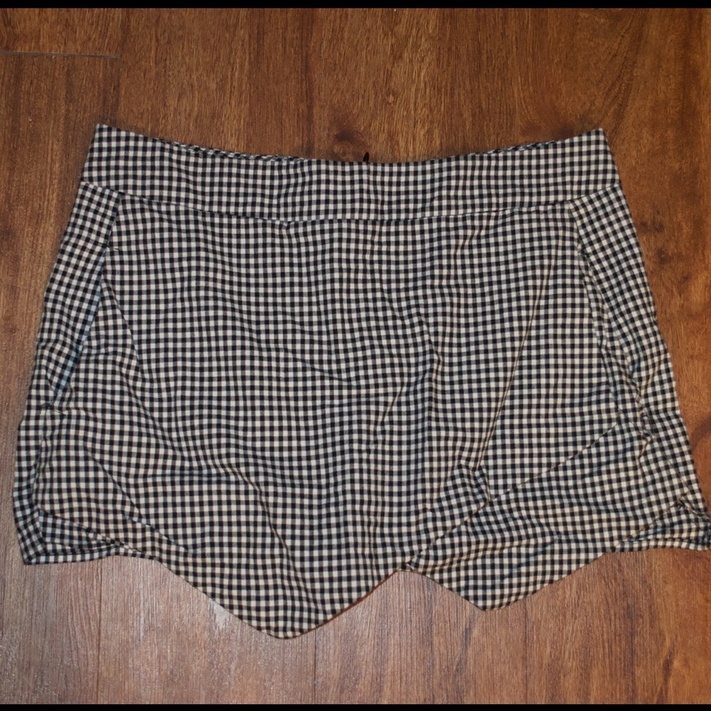 Checkered skort